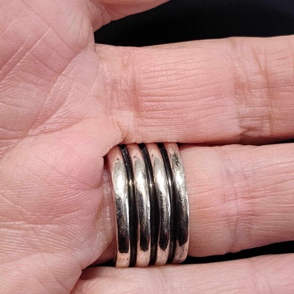 Silpada faceted Blue Topaz Sterling Silver band ring size 7 - Picture 6 of 6